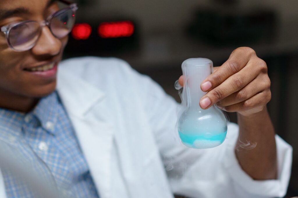 Student studying a chemical reaction – Unique Eagles Chemistry Class